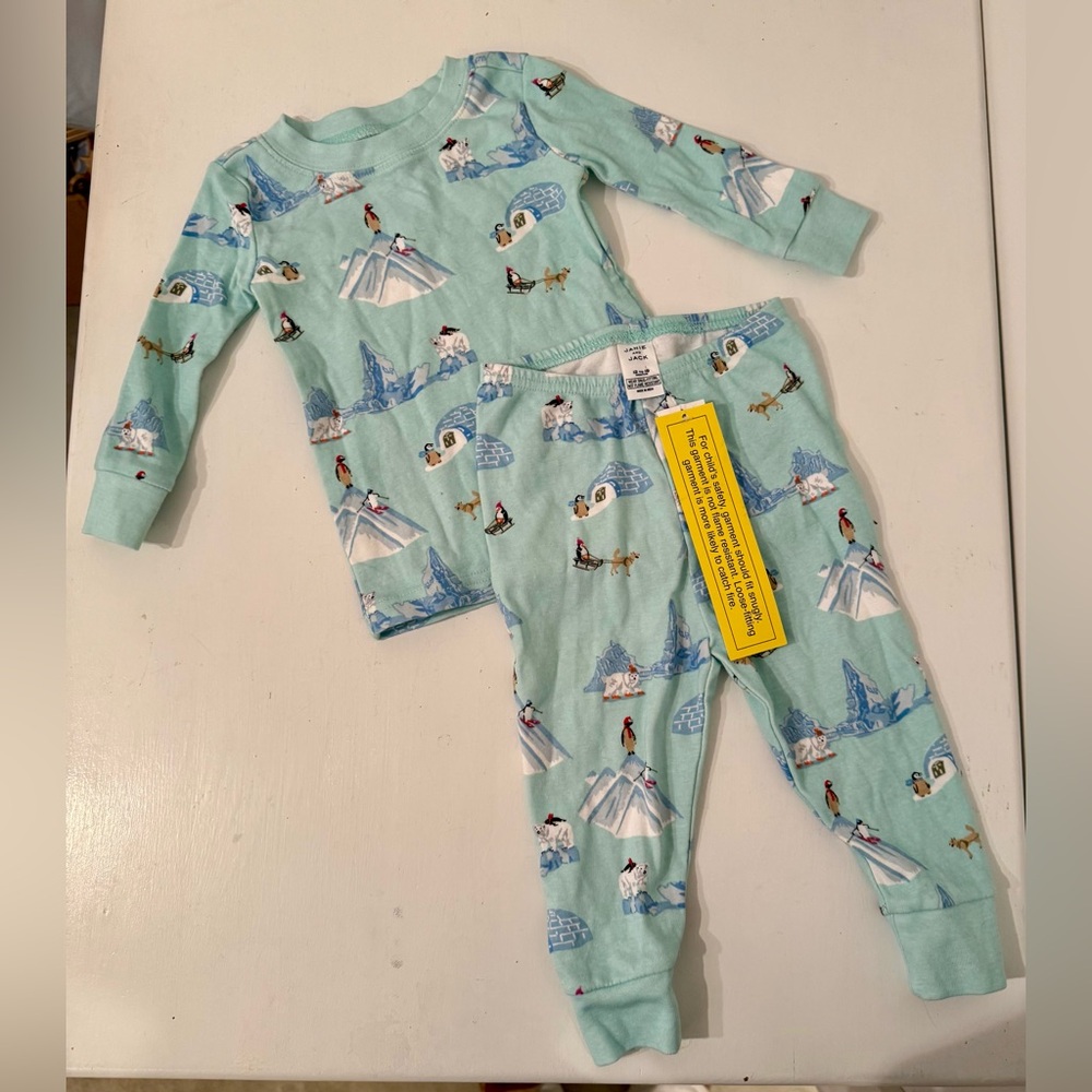 12-18M NWT Janie and Jack Arctic Pajama Set